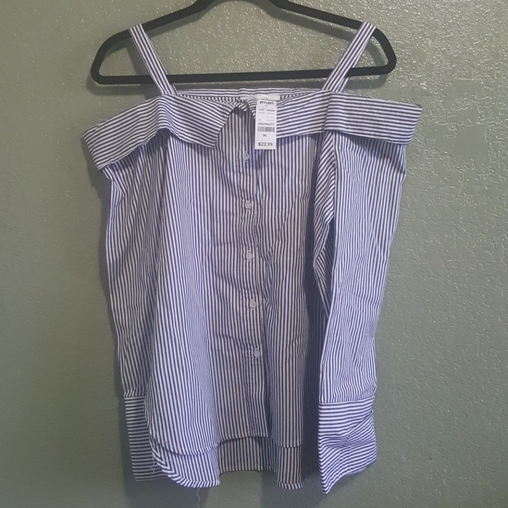 Active pinstripe cold shoulder woven top